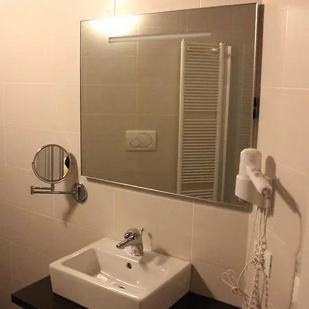 Fanzago Bed and Breakfast 3*